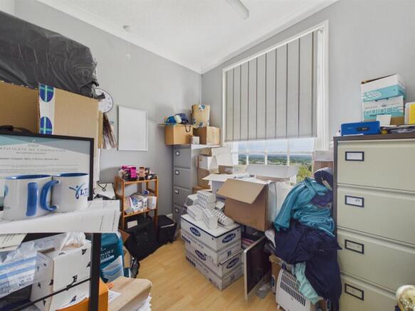 CAM03972G0-PR0472-STILL002.jpg