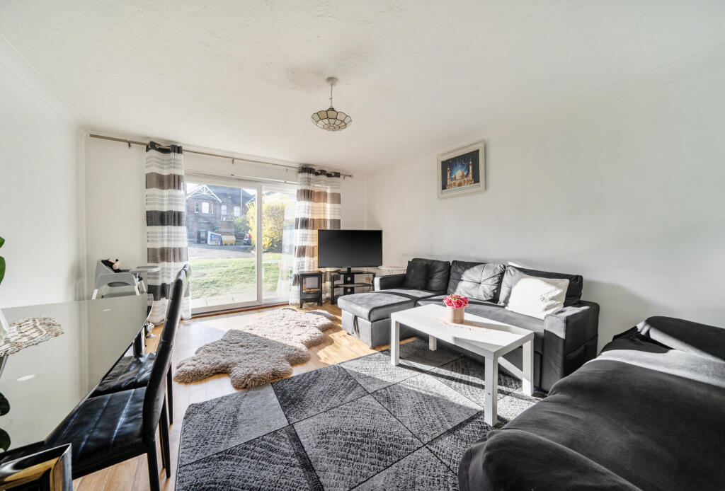 Ladbroke Road, Redhill, Surrey, RH1 - View 6