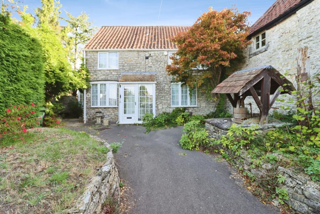 Main image of property: Parkfield Road, Pucklechurch, Bristol, BS16