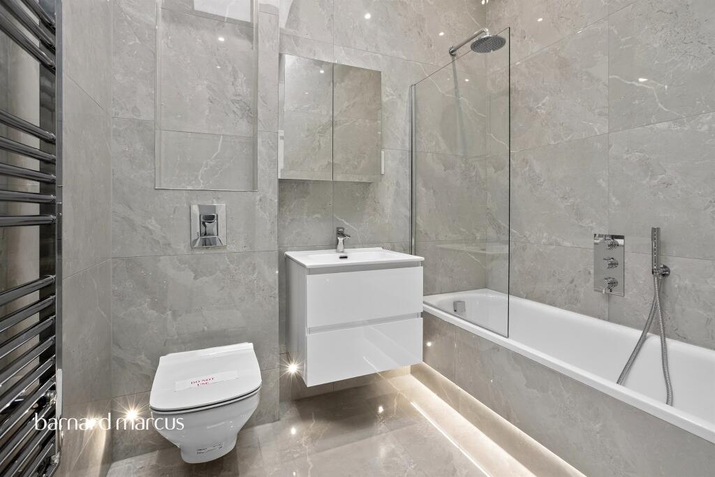 Apartment in London - View 4