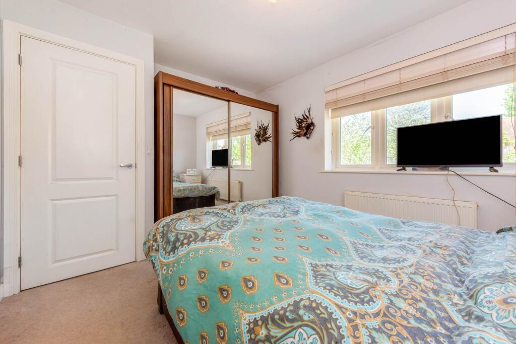 House in Chichester, Birdham - More