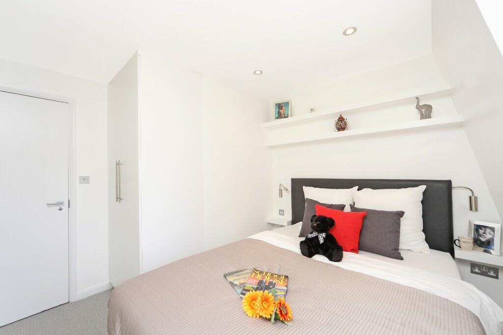 Apartment in London, Marylebone - More