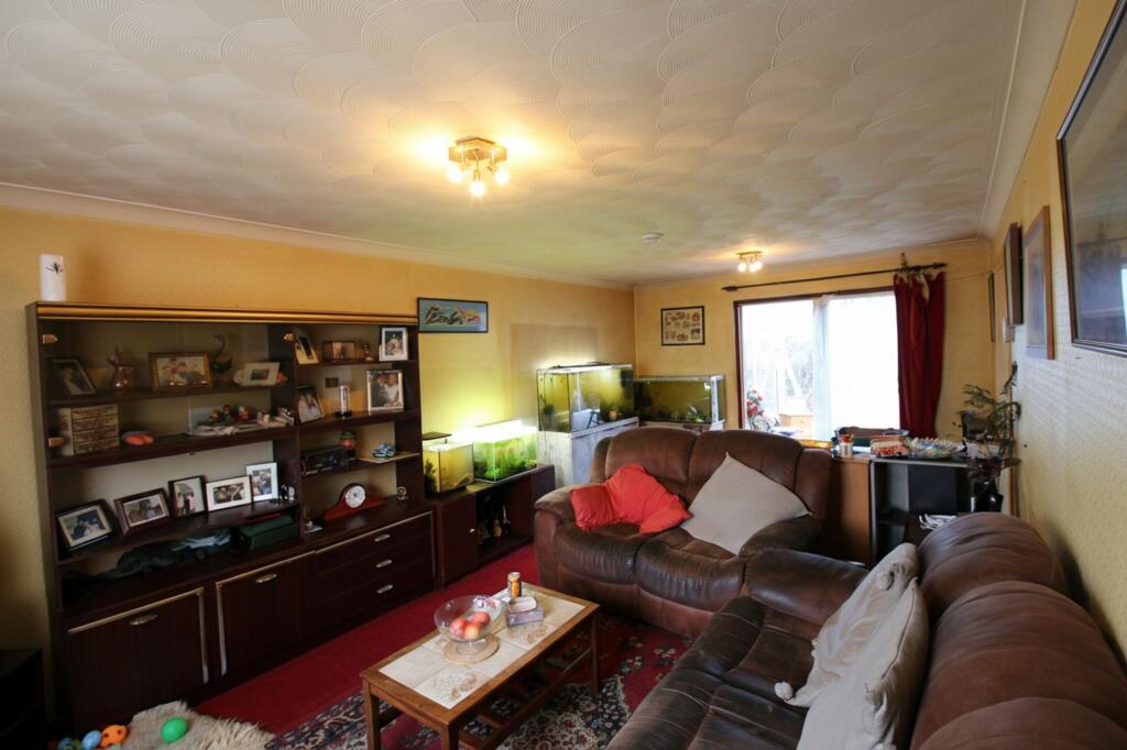 Beecholme Drive, Kennington, TN24 photo 3