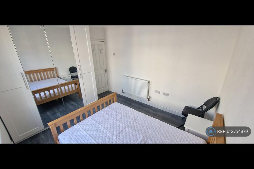 1 bedroom house share for rent