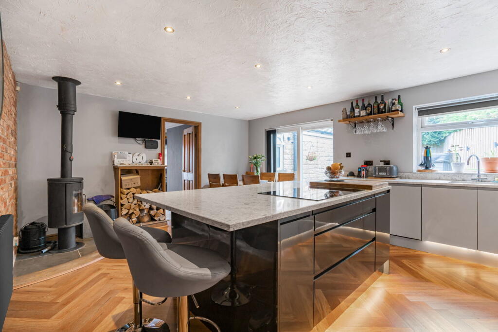 House in Halifax - View 2