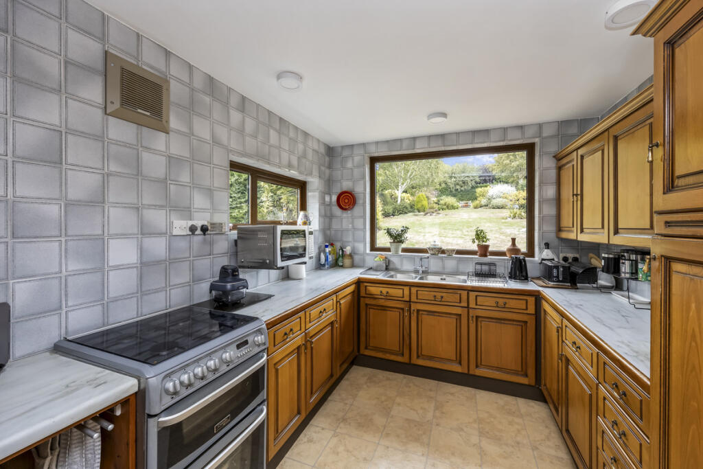House in Brighton - View 5