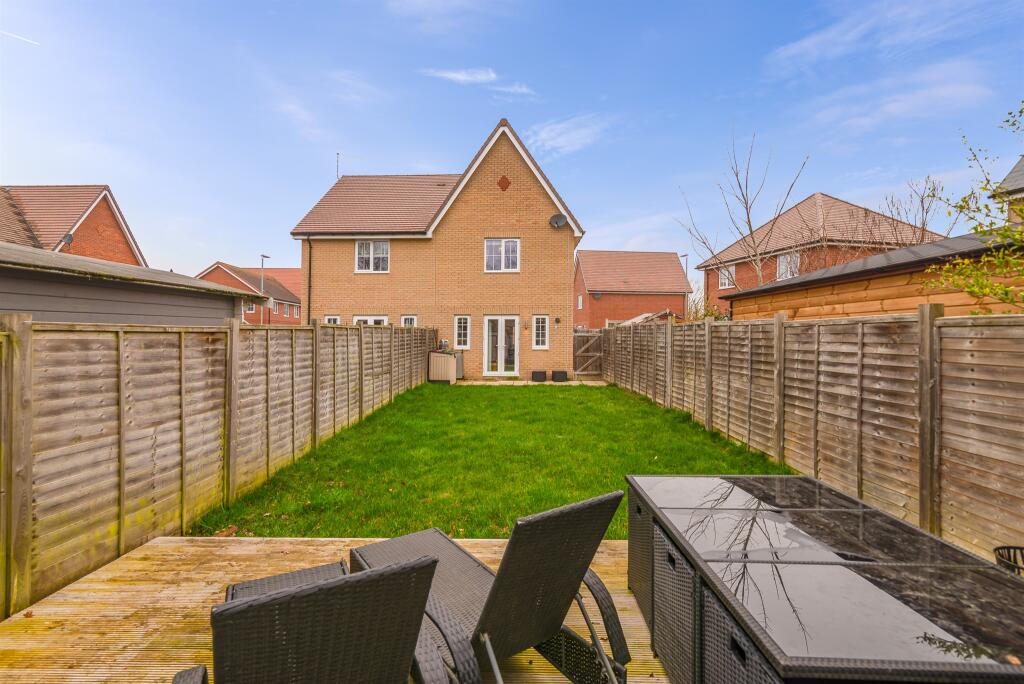 Lewis Way, Heybridge, MALDON photo 2