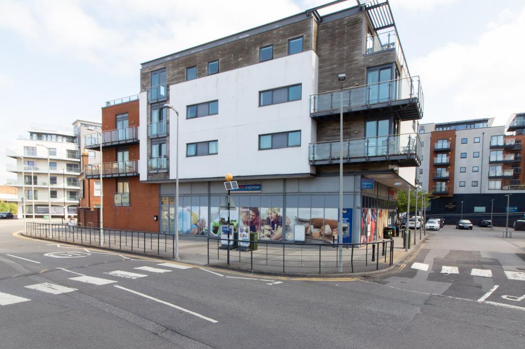 Apartment in Southampton - View 5