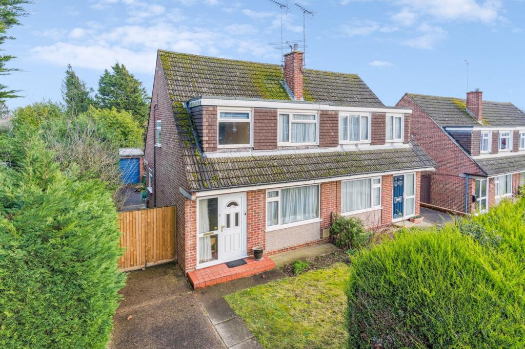 Main image of property: Riddy Hill Close, Hitchin, SG4