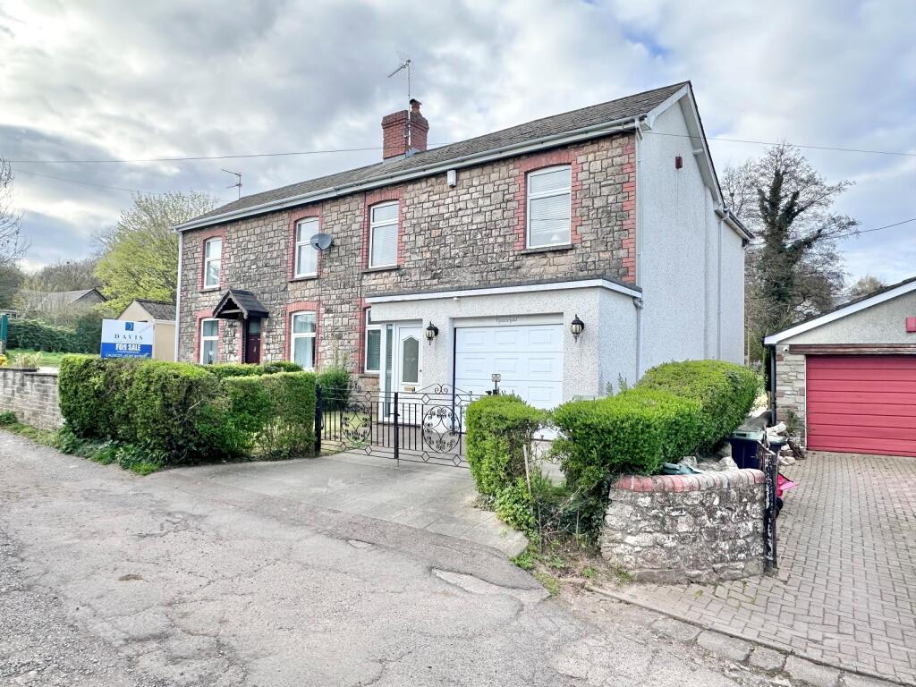 Main image of property: Tump Lane, Undy, NP26 3BW