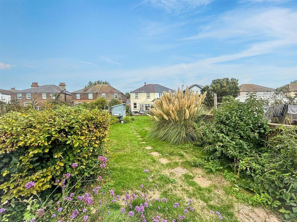 House in Brighton - View 4