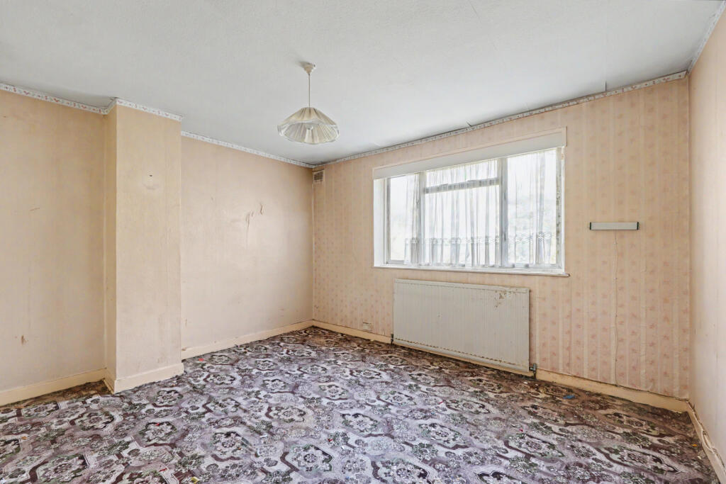 House in Chatham, Snodhurst - More