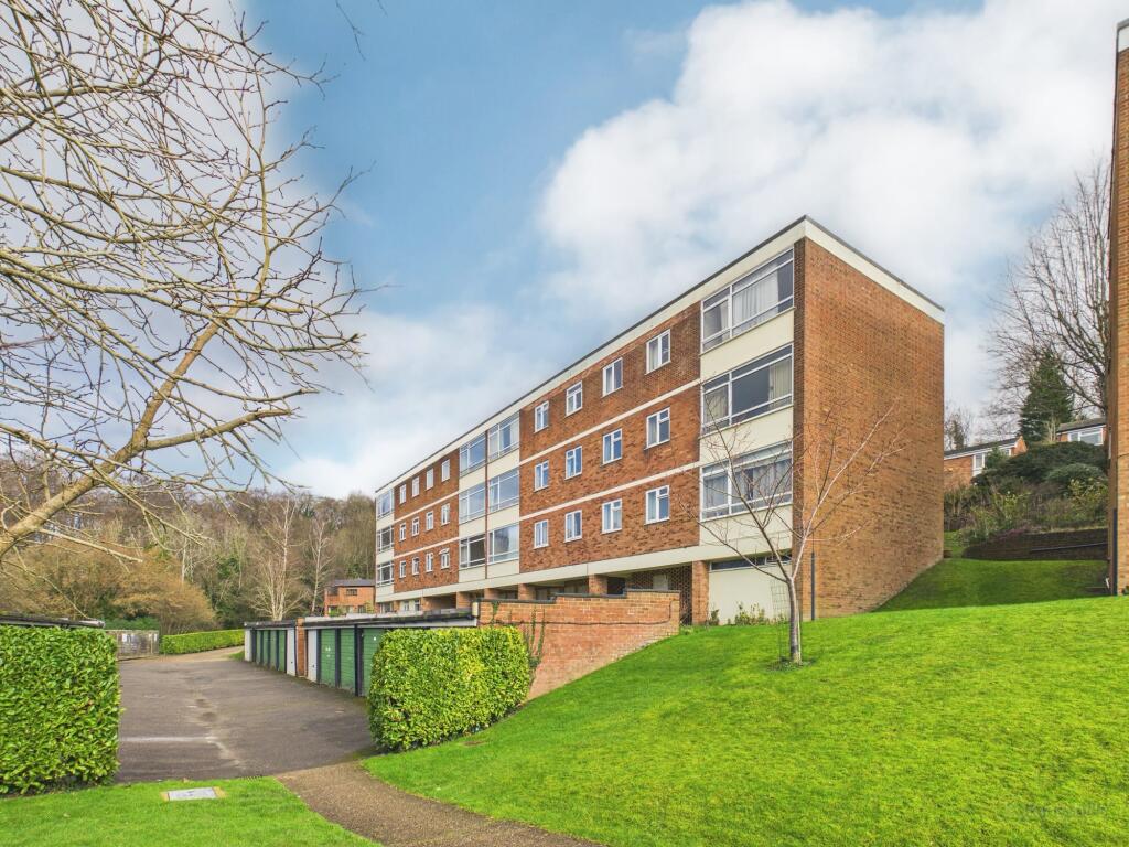 Main image of property: Green Hill Gate, High Wycombe, Buckinghamshire, HP13 5QQ