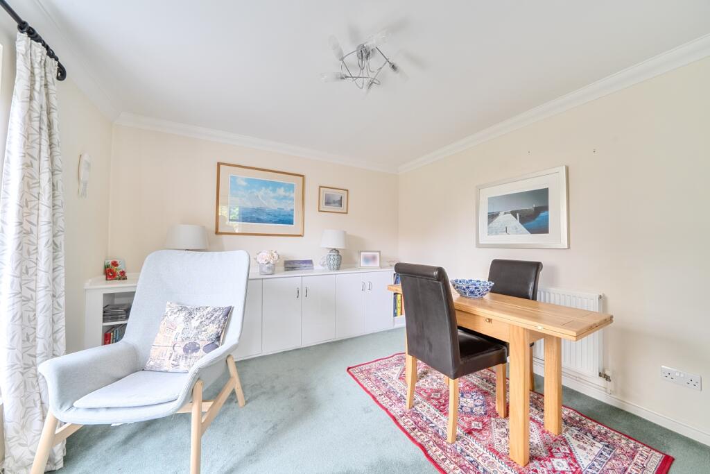 House in Dover, Poulders Gardens, Sandwich - More