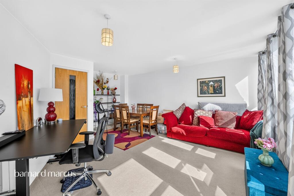 Main image of property: New Park Road, London