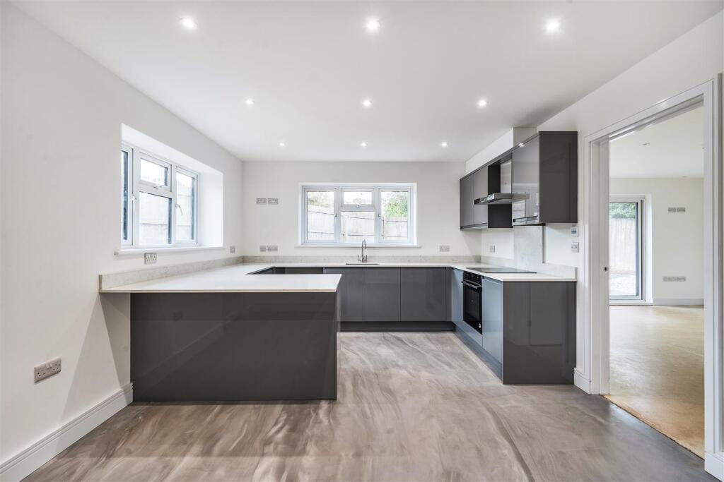 House in Exeter - View 5