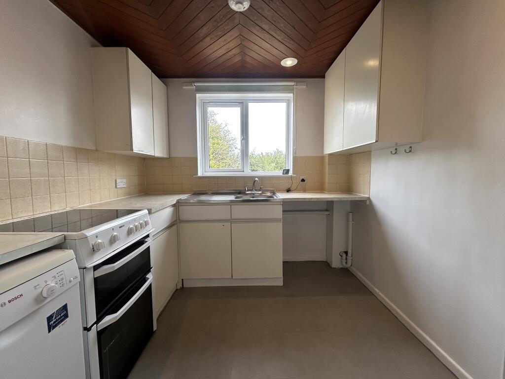 Apartment in Salisbury - View 4