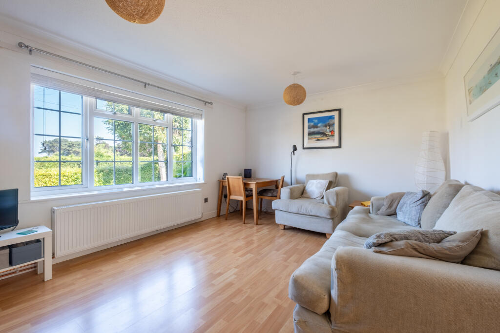 Dolphin Court, Northbrook Road, Swanage photo 4