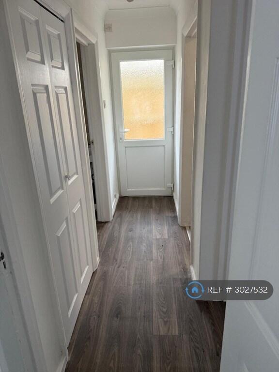 Apartment in Cardiff - More