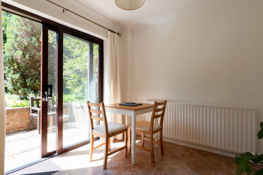 House in Winchester, New Alresford - More