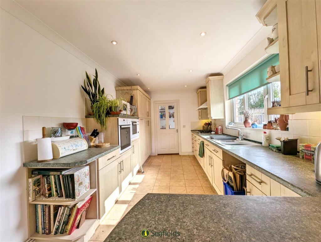King George V Close, Ryde, PO33 3DE - View 4