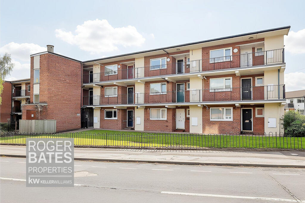 1-bed flat on Turpin Avenue, Romford, RM5, £175,000