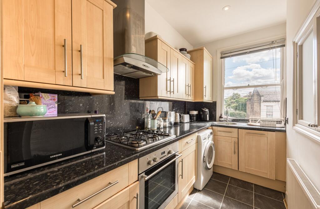 Apartment in London - View 4