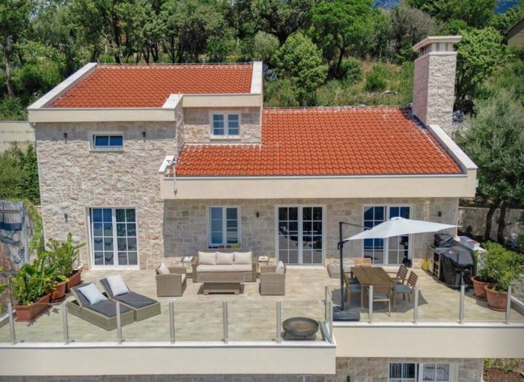 Main image of property: Herceg-Novi