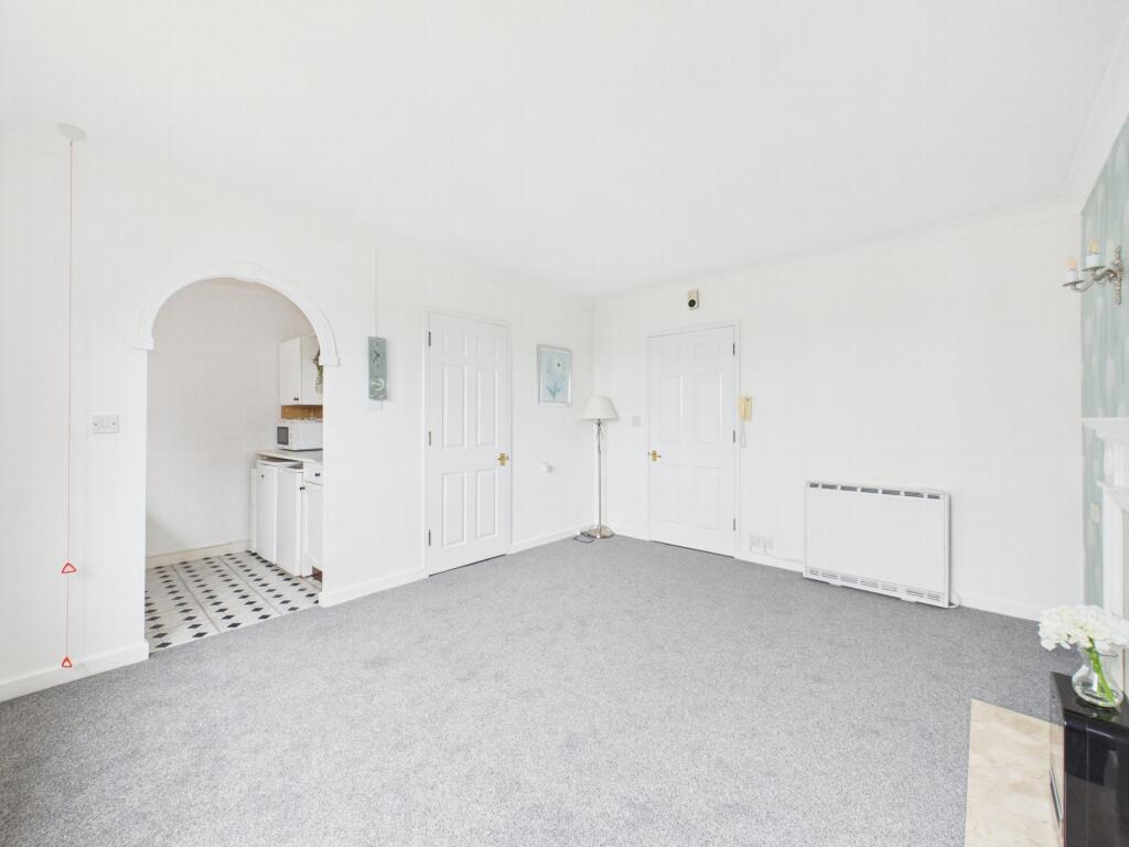 Heath Road, Haywards Heath, RH16 photo 5