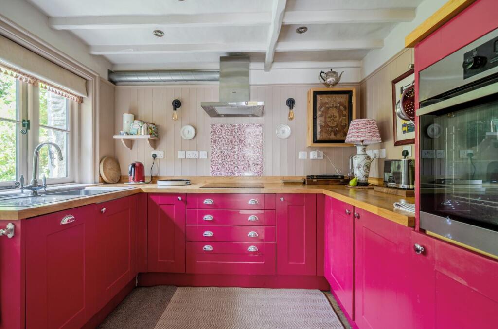 House in Malmesbury, Wiltshire - View 4