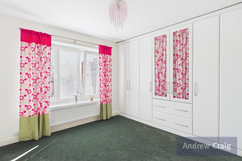 Apartment in Newcastle upon Tyne - View 4