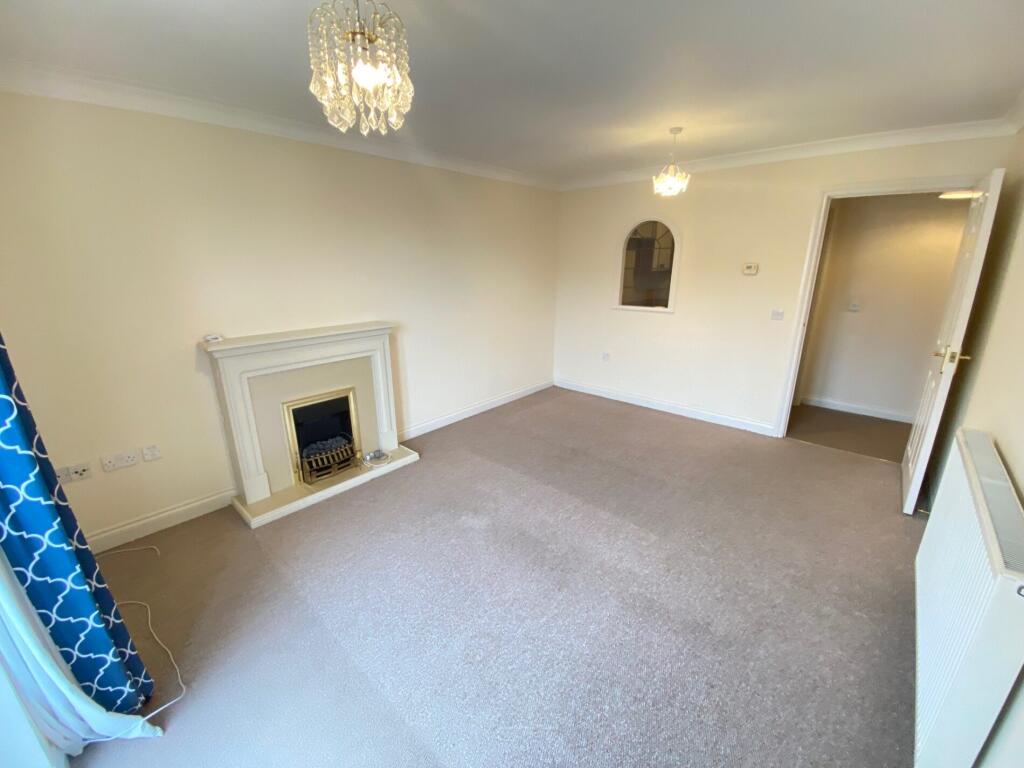 Apartment in Southampton - View 3