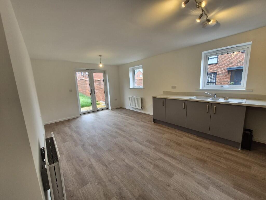 House in Blaby, Glen Parva - View 2