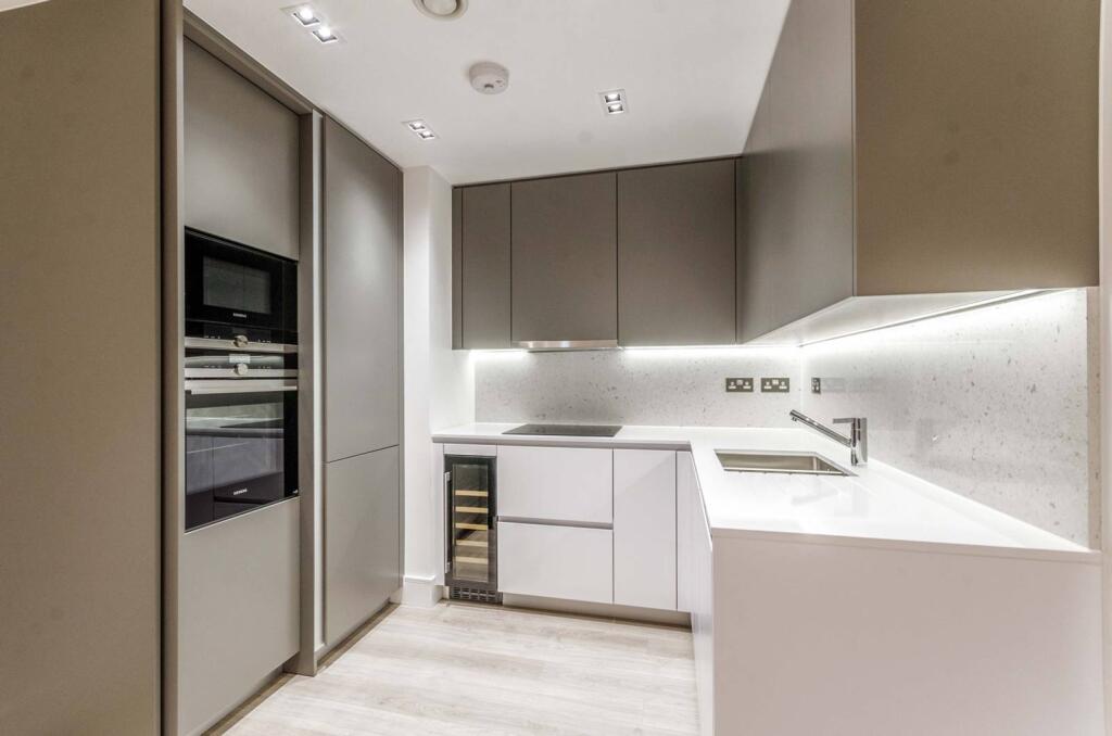 Main image of property: Carrara Tower, Clerkenwell, London, EC1V