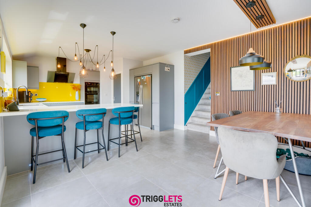 Southlea Avenue, Hoyland, S74 - More