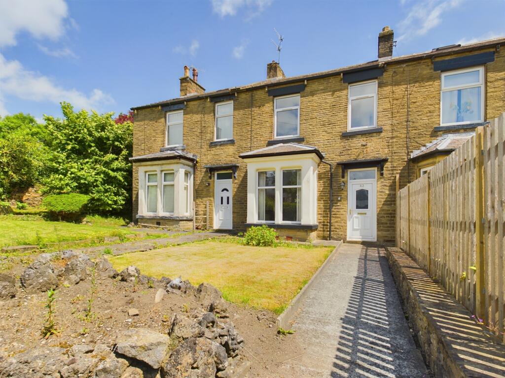 Main image of property: Aireview Terrace, Skipton, BD23
