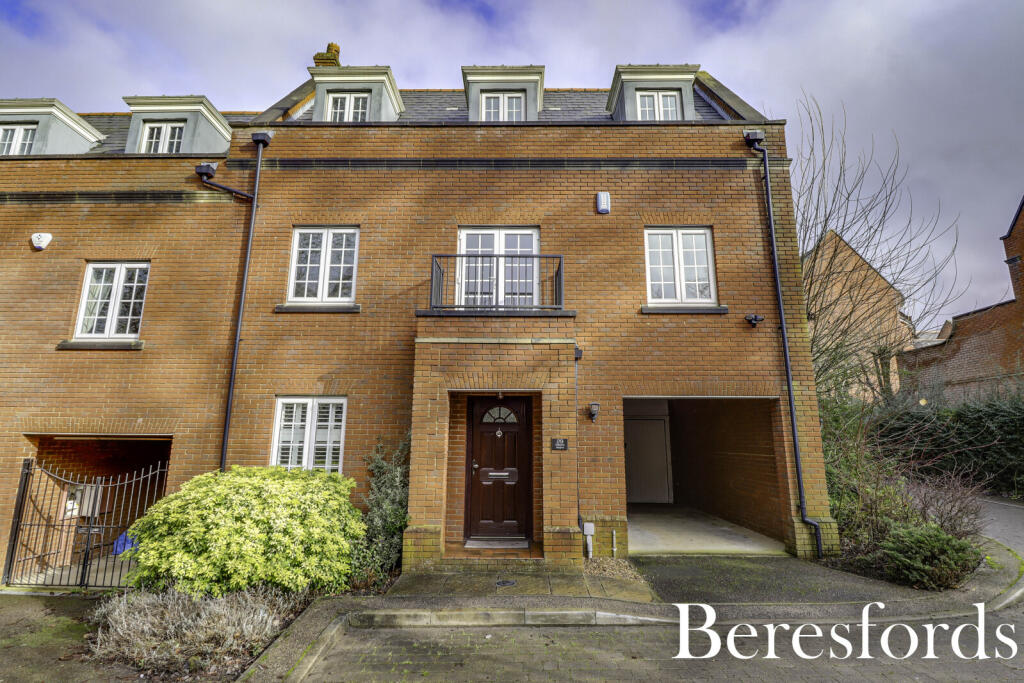 Main image of property: Osborne Heights, Warley, CM14