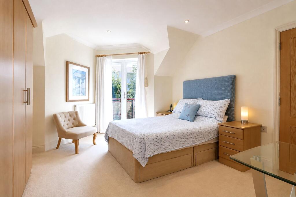 Anthonys Avenue, Whiteladies, BH14 photo 5