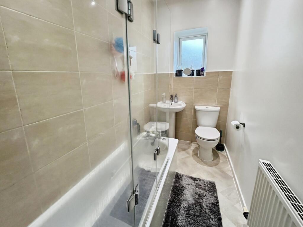 House in Stockport - View 4