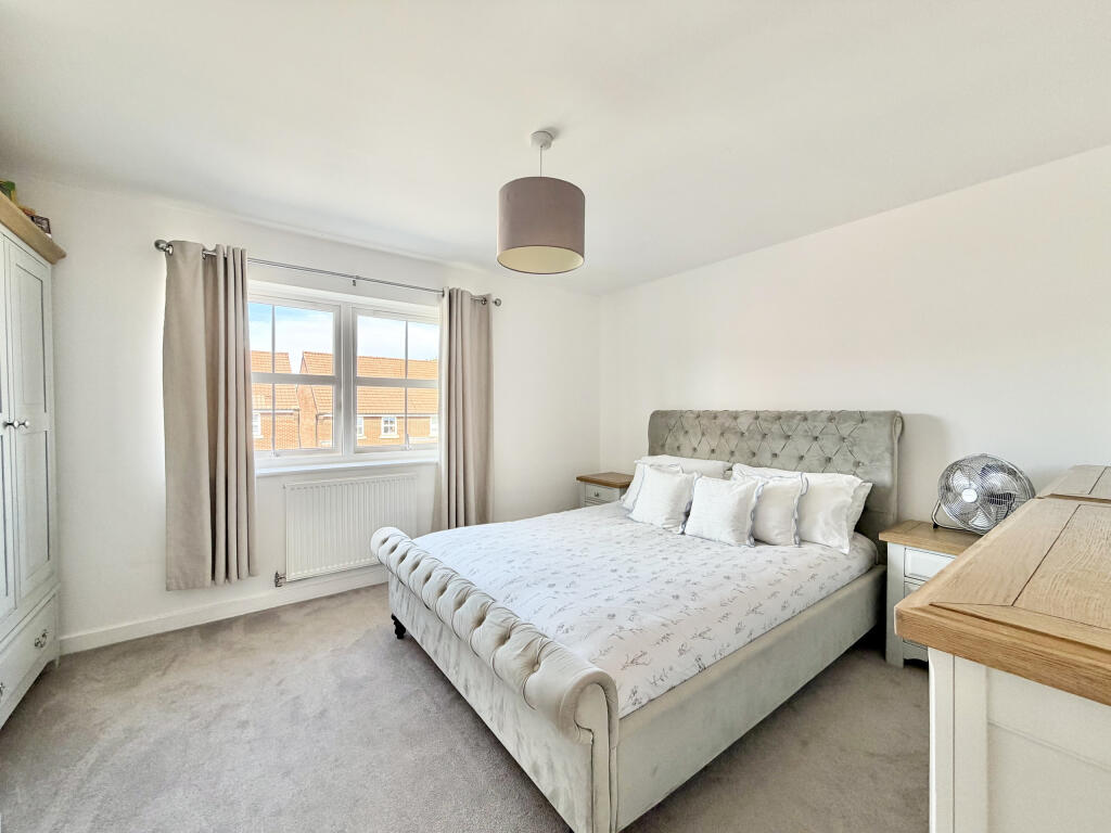 House in Taunton, Tithill - More