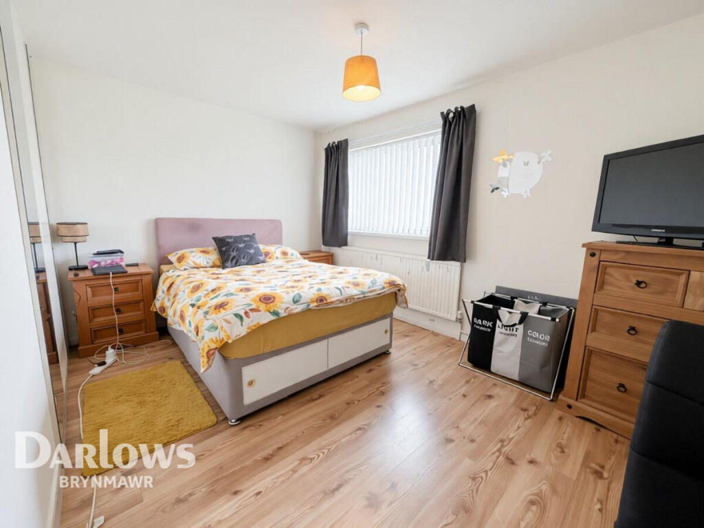 House in Newport, Ebbw Vale North - More