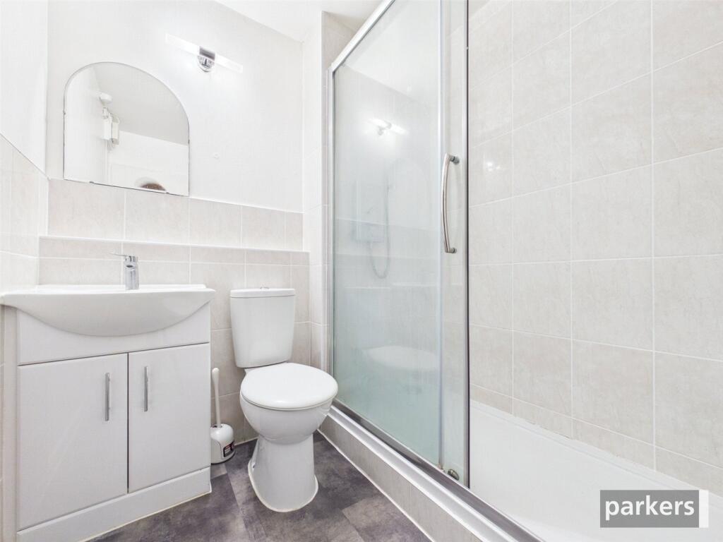 Apartment in Reading - More