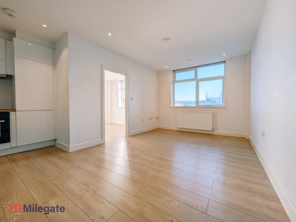 Main image of property: Buckingham Street, Aylesbury, HP20