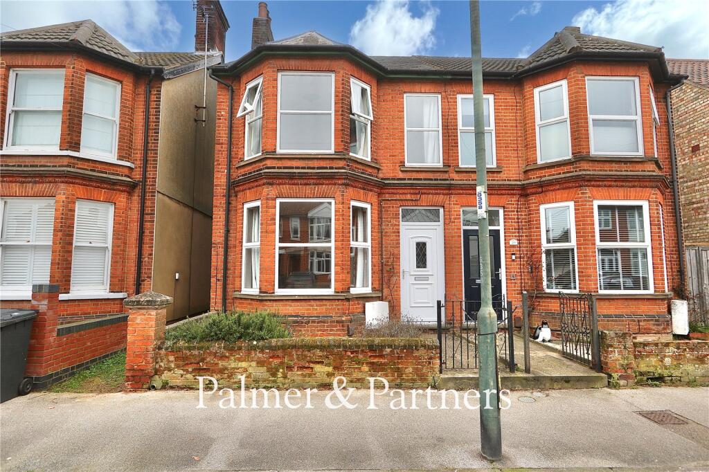 Main image of property: Sidegate Lane, Ipswich, Suffolk, IP4