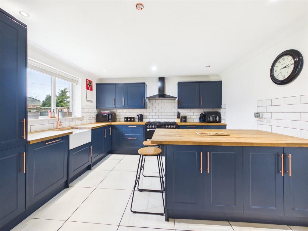 Hillside Road, Coundon, Bishop Auckland, Durham, DL14 photo 4
