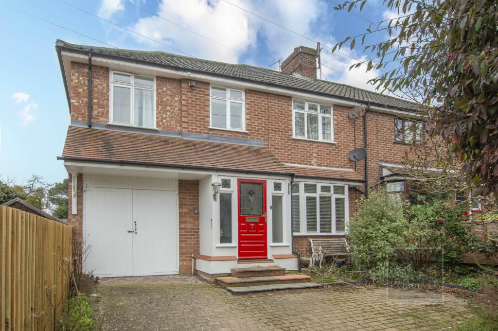 Main image of property: Hillside Close, Thorpe St Andrew