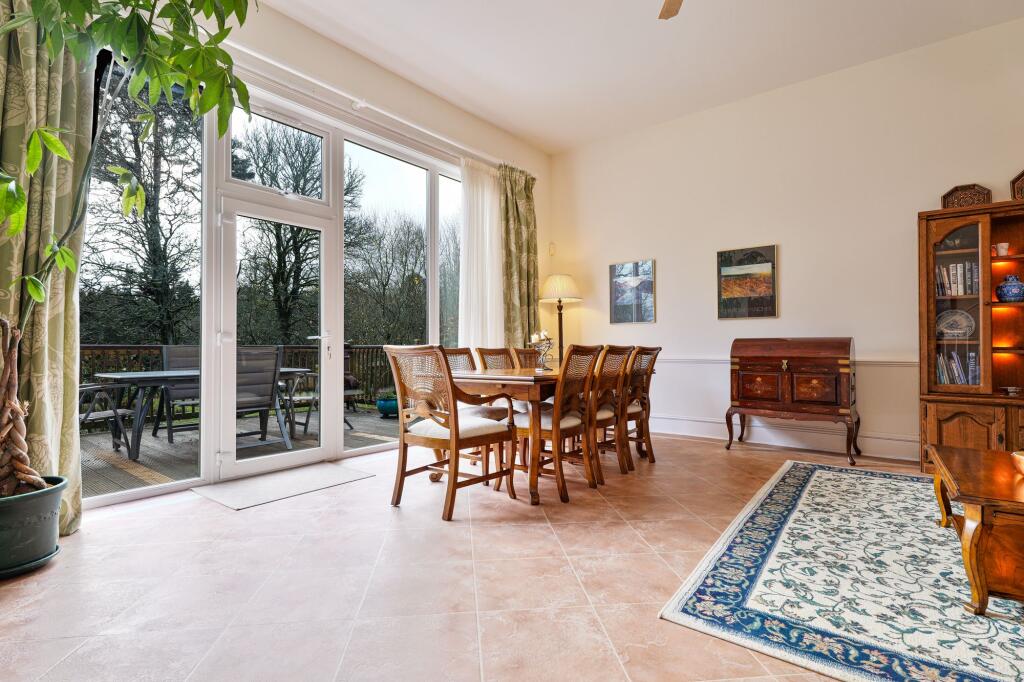 House in Edinburgh, South Lanarkshire - View 4