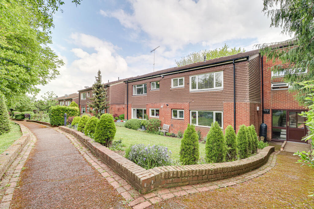 Main image of property: Hickling Way, Harpenden, AL5