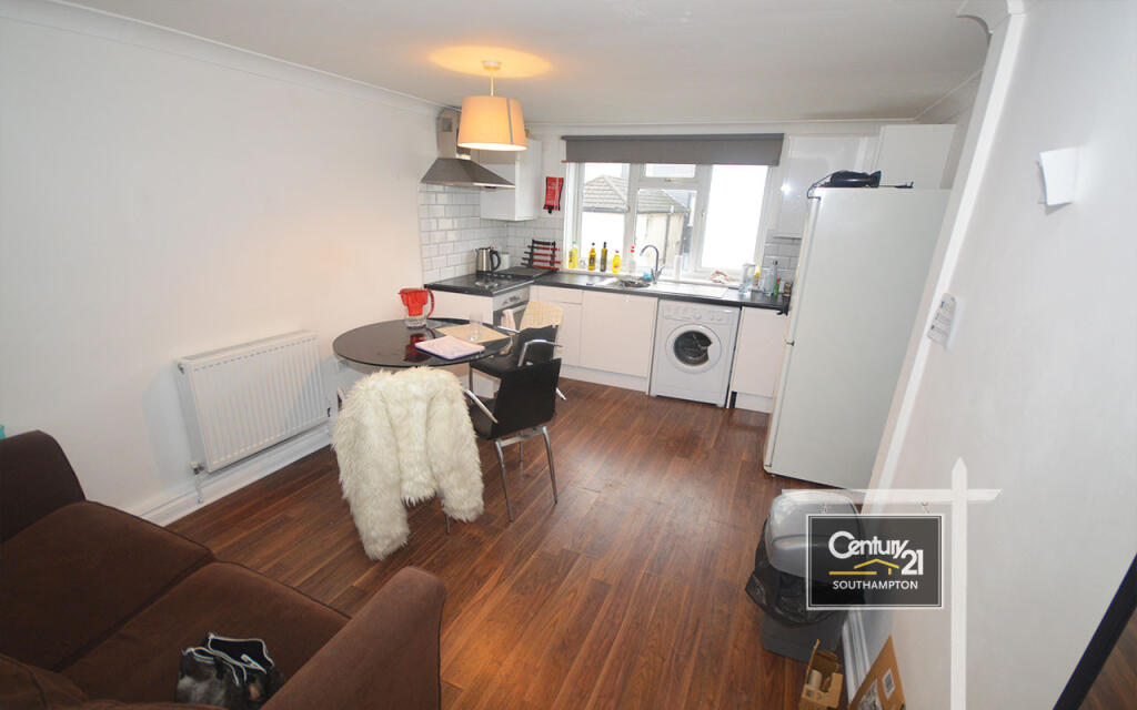 Main image of property: |Ref: R153470|, Lyon Street, Southampton, SO14 0LW