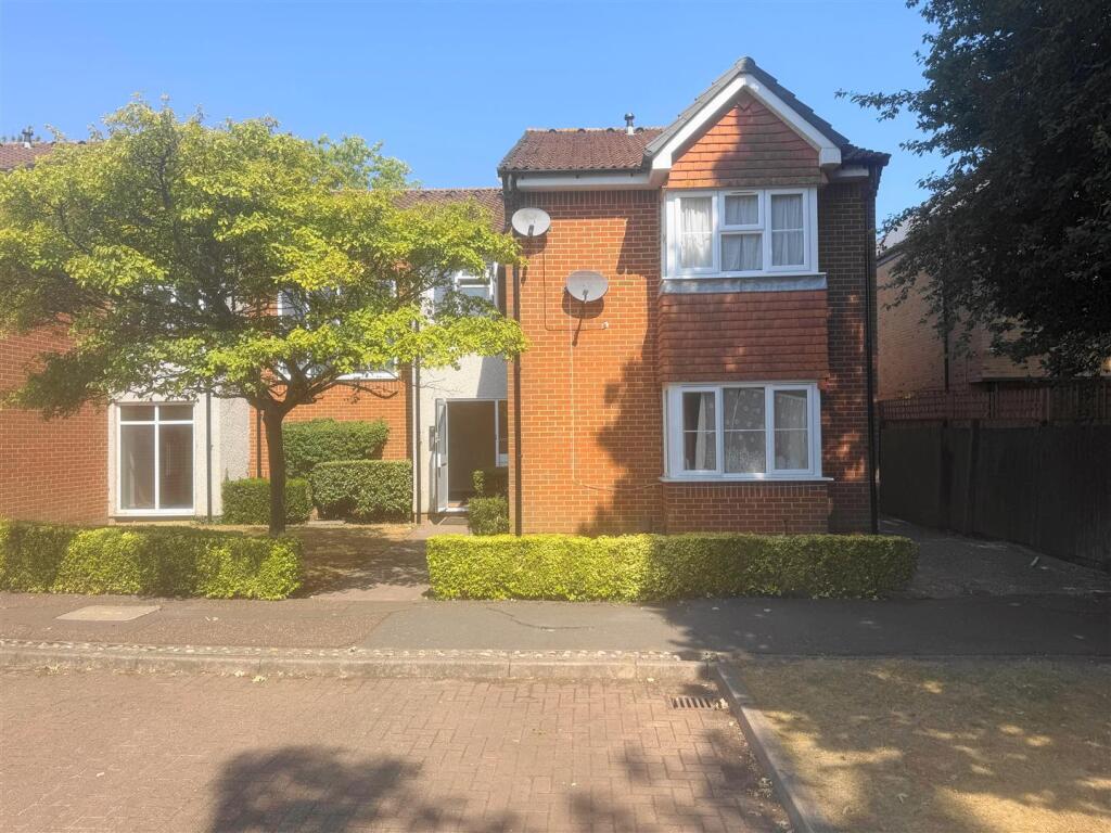 Main image of property: Heatherwood Drive, Hayes